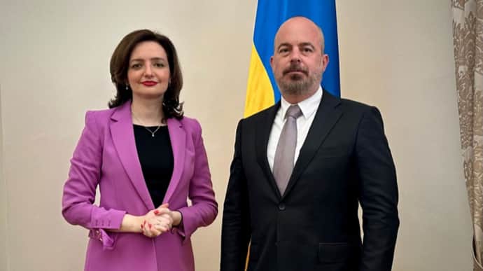 Kremlin Welcomes Pause In US Weapons Shipments To Ukraine 2 260a9b8