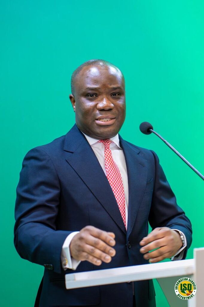 Kwakye Ofosu Defends Mahama's Fuel Cut for Appointees, Slams NPP’s Criticisms 4 Minister for Government Communications and Presidential Spokesperson, Hon. Felix Kwakye Ofosu