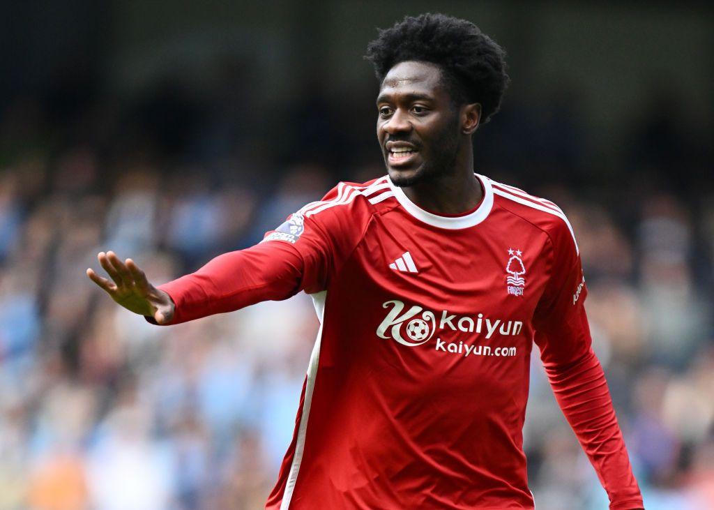 Ola Aina 4