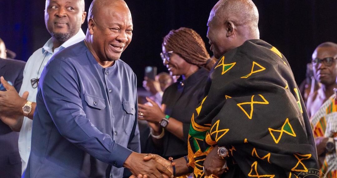 Asantehene Consoles President Mahama Over Helicopter Crash 1 President-Mahama-exchanging pleasantries with Asantehene Otumfuo-Osei-Tutu