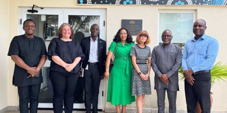Minerals Commission Strengthens Ties with Australia to Boost Mining Sector 1 Management of Minerals Commission Confers with the Australian High Commission, Ghana.
