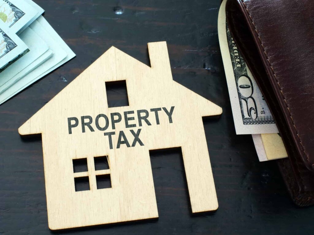 Rachel Reeves Faces Backlash Over Property Tax Plans 2 Property tax sign min