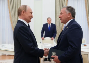 US Envoy Steve Witkoff Meets Putin 3 Russian President Vladimir Putin welcomes U.S. President Donald Trump’s envoy Steve Witkoff during a meeting in Moscow, Russia August 6, 2025.
