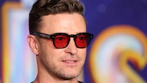 Justin Timberlake Reveals Lyme Disease Diagnosis 3 Justin Timberlake on Transparency About Struggles