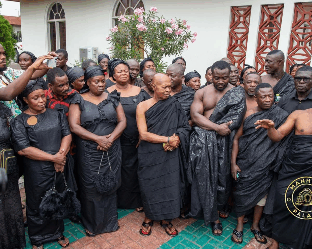 Minister Urges Public To Respect Privacy of Daddy Lumba’s Family 3 Daddy Lumba's Family Officially Informs Asantehene of His Death
