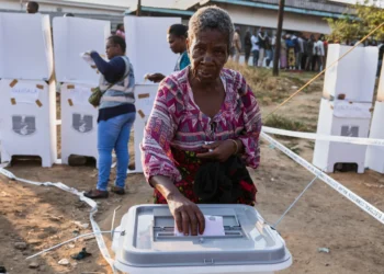 Malawi Votes In High-Stakes Presidential Election 8 Malawi Votes In High-Stakes Presidential Election
