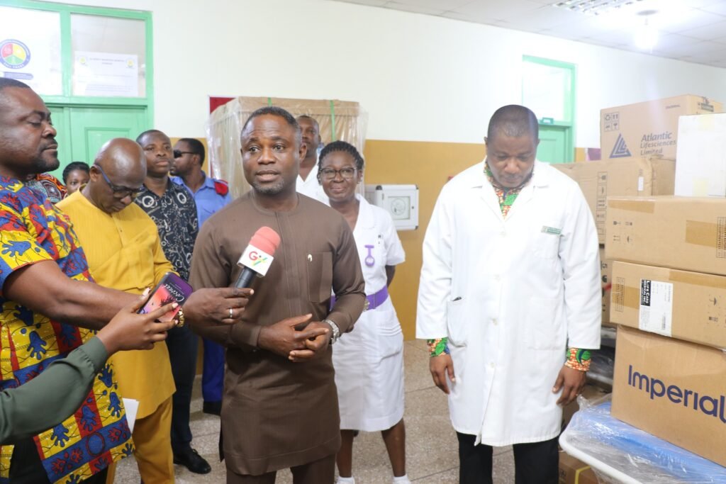 Health Minister Rescues Ga North Hospital with $1.5m Equipment Donation 2 MoH @GA North Hospital Donation 3
