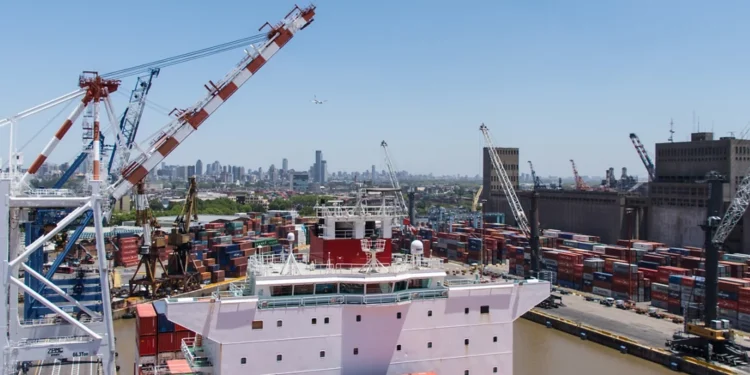Boosting Ghana’s Blue Economy: World Bank Offers Lifeline for Ghana’s Export-Driven Economy 1 Boosting Ghana’s Blue Economy: World Bank Offers Lifeline for Ghana’s Export-Driven Economy