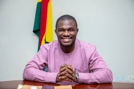 Dr. Munawaru Issahaque