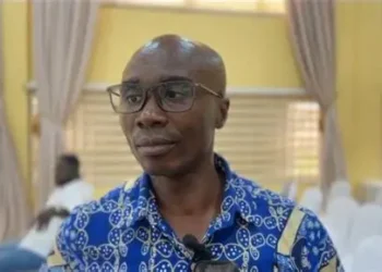 Economist to BOG; Build ‘Reserves Upon Reserves’ 8 Economist to BOG; Build ‘Reserves Upon Reserves’