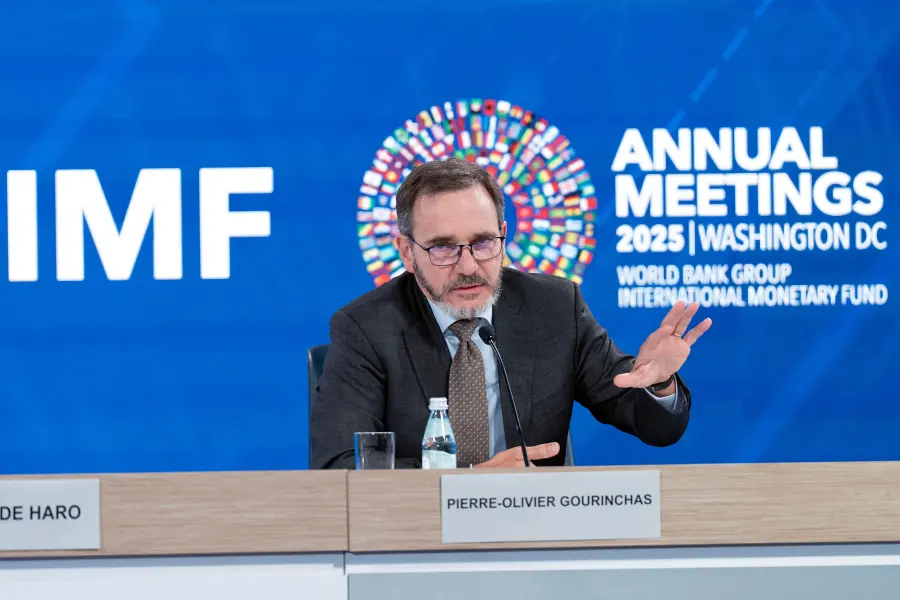 Adverse Supply Shocks to Wane Global Economic Growth – IMF 2 Pierre Olivier Gourinchas Director of Research Department IMF