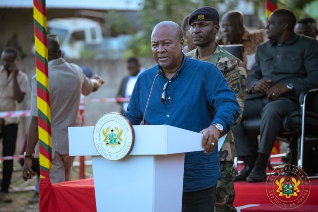 Big Push: Mahama Cuts Sod for 73.6km Cape Coast–Takoradi Dual Carriageway, Pledges Rapid Completion 5 President Mahama @BigPush 5