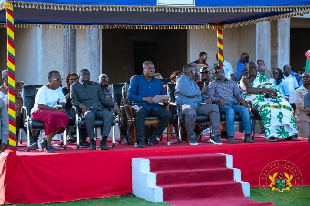 Big Push: Mahama Cuts Sod for 73.6km Cape Coast–Takoradi Dual Carriageway, Pledges Rapid Completion 6 President Mahama @BigPush 6