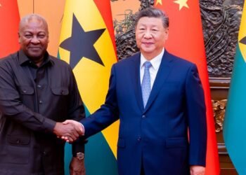 Ghana's President John Dramani Mahama with President Xi Jinping of China