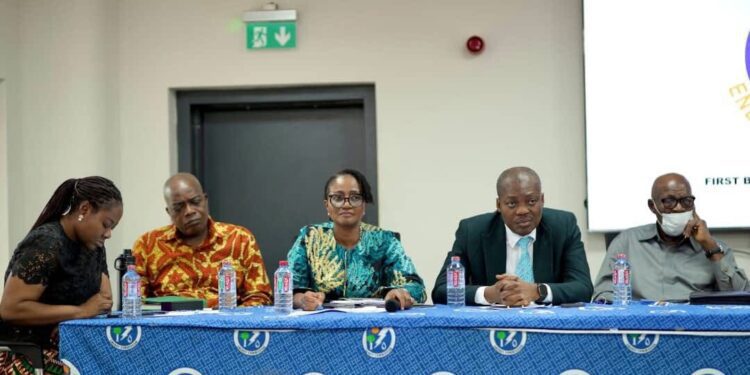 Energy Commission Hosts Stakeholders to Strengthen Energy Sector 1 Energy Commission with Stakeholders