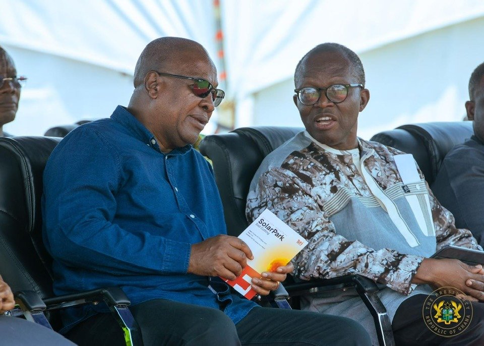 Mahama Announces Financial Commitment as Feasibility Study for New Green-Smart City Nears Completion 3 President Mahama @Dawa Solar Project