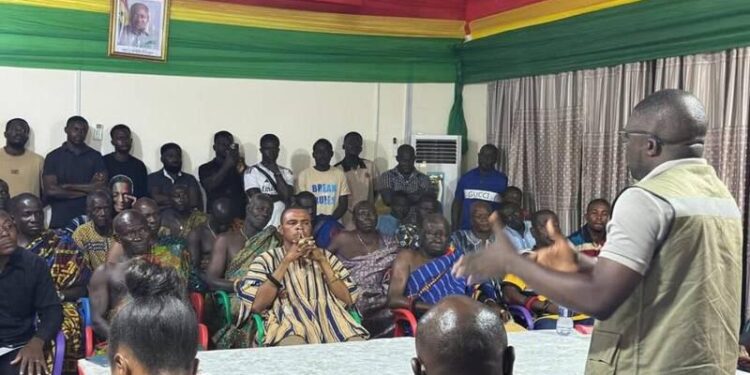 rCOMSDEP Executive engaging the local communities