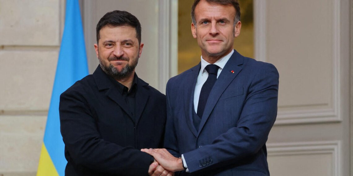 Zelenskyy Draws a Hard Line in Paris as Macron Warns Russia Is Running Out of Time