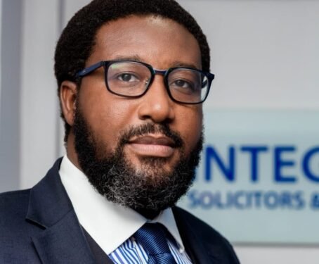 Lom Nuku Ahlijah, Energy Law Expert