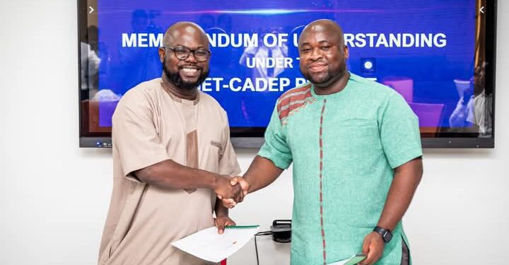 ACEP, SolarTaxi Ghana Partner to Train Young Women in Green Tech 1 Mr. Kodzo Yaotse, Policy Lead at ACEP with CEO of SolarTaxi Ghana, Mr. George Appiah