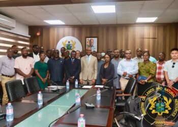 Deputy Lands Minister with the Stakeholders
