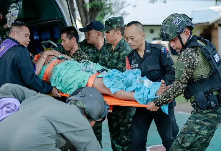 Thailand Strikes Cambodia Amid New Wave Of Clashes 1 afp 69364b50d028 1765165904