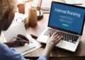 Fintech Pressure Mounts as Internet Banking Records Explosive Growth in 2025