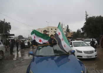 AA 20260118 40289459 40289448 SYRIANS RETURN HOME IN DEIR HAFIR AFTER YPGSDF WITHDRAWS 1768735509