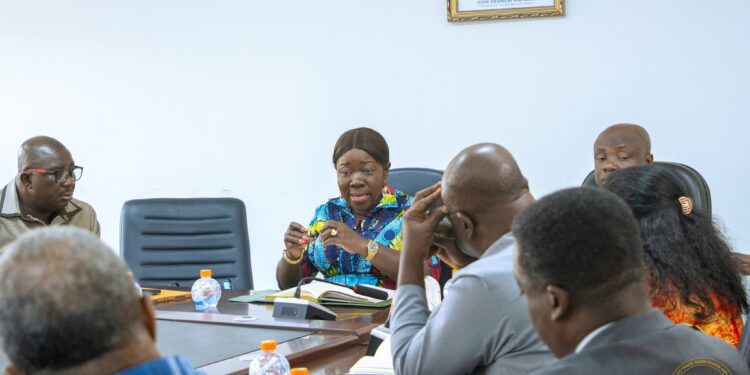 Hon. Elizabeth Ofosu-Adjare, Minister for Trade, Agribusiness and Industry, with Agribusiness CEOs
