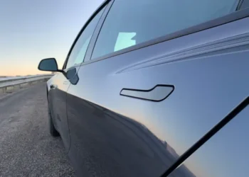 China Bans Tesla-Style Hidden Door Handles