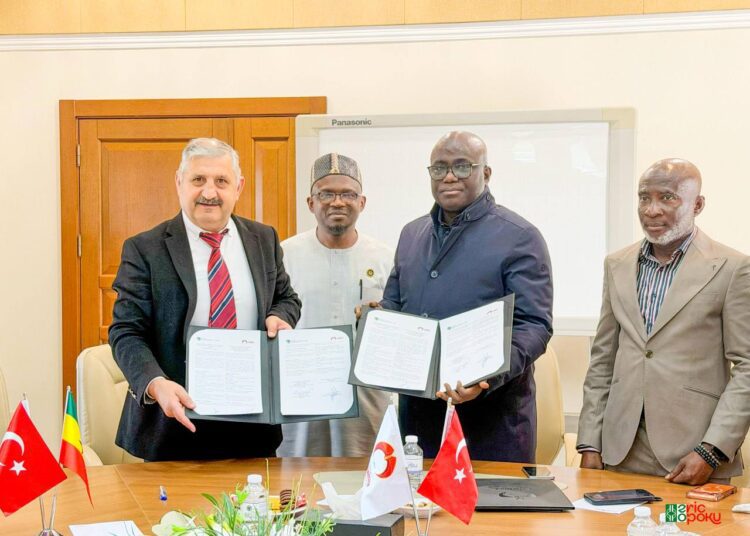 Hon. Eric Opoku, Minister for Food and Agriculture, Signs MoU with GIDA VE TARIM University