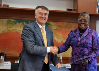 Hon. Emelia Arthur, Minister for Fisheries and Aquaculture Development, with CIHEAM Bari Representative