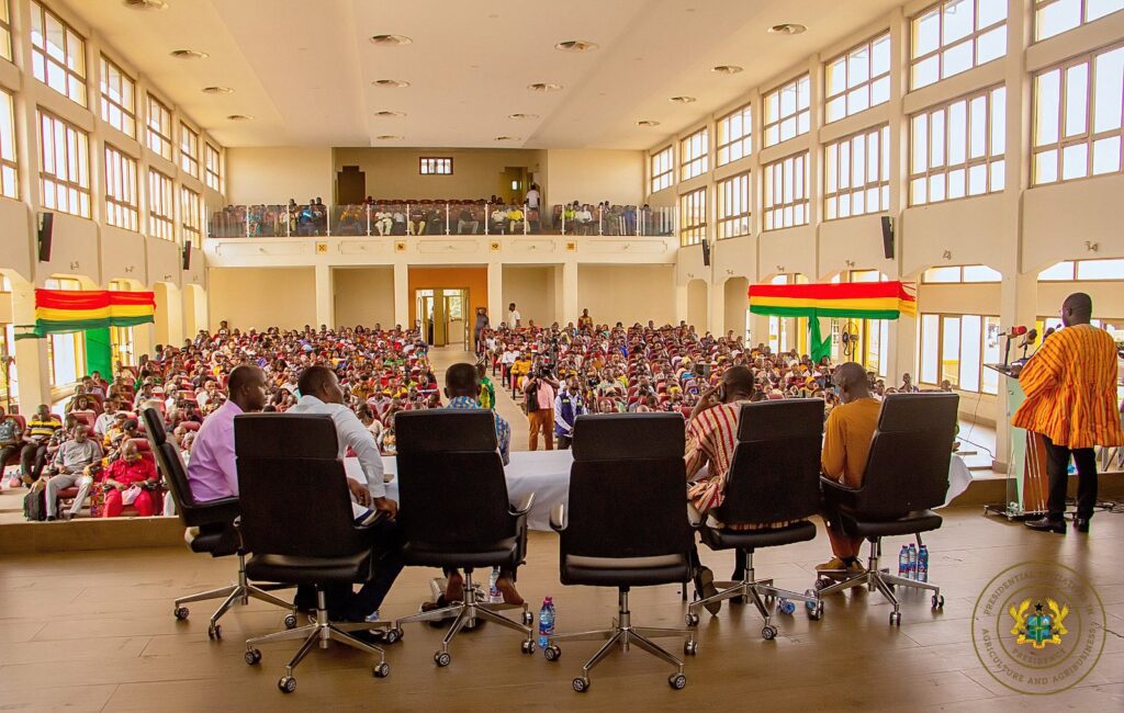 Government Launches Nationwide Coconut Farmer Training Program 2 HAo weyW4AA9tz2