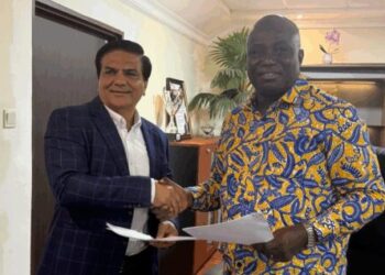 Hon. Eric Opoku, Minister of Food and Agriculture, and Mr. Mukesh Thakwani, Executive Director of B5 Plus Limited