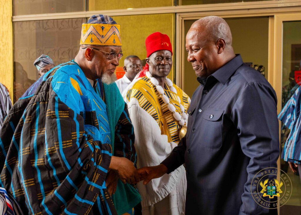 Mahama Pledges Upper East Major Roads, Airport, Power Expansion 3 Mahama @Upper West Region House of Chiefs Meeting 4