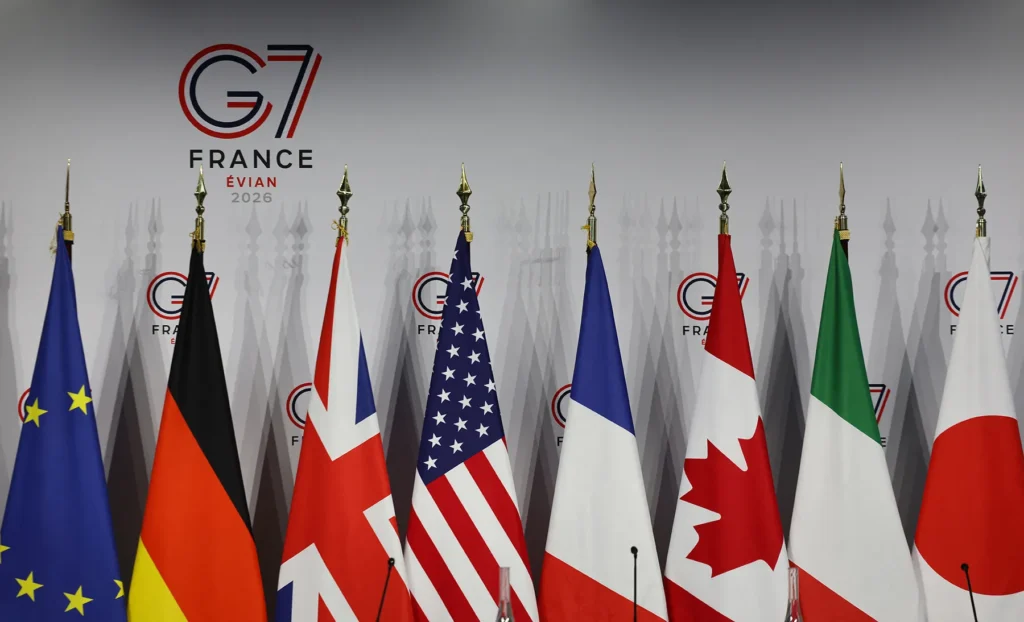 G7