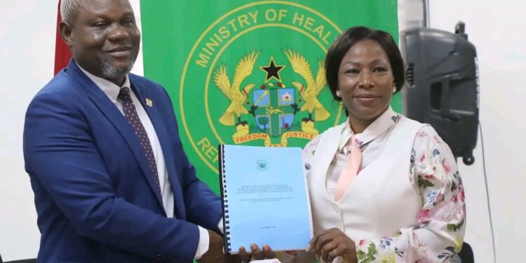 Health Ministry Receives Findings on “Medical Kalabule” Probe 1 Deputy Minister of Health Dr Grace Ayensu-Danquah with the Investigative Committee Alhaji Dr. Inua Yusuf