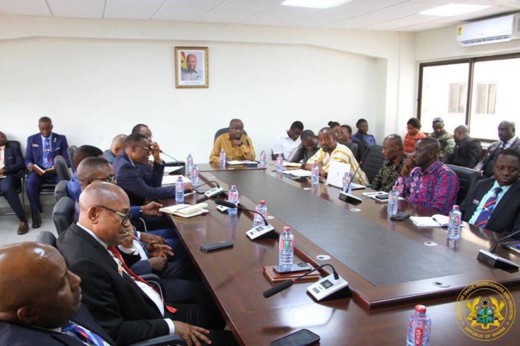 Trade Ministry Hosts Nigerian Military Cocoa Study 2 Trade Ministry Hosts Nigerian Military Cocoa Study 3