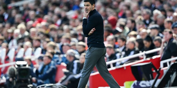 Arteta Admits “Challenging” Target as Arsenal Chase Double 1 Mikel Arteta watches on from his technical area