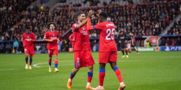 PSG full back Achraf Hakimi and Nuno Mendes