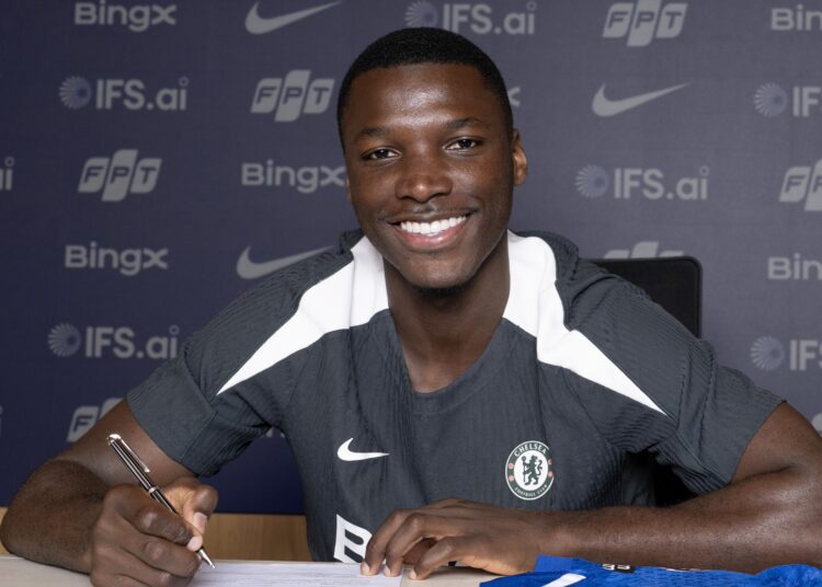 "Happy" Caicedo Commits Long-term Future to Chelsea 1 Moises Caicedo signing his new 7-year deal at Chelsea