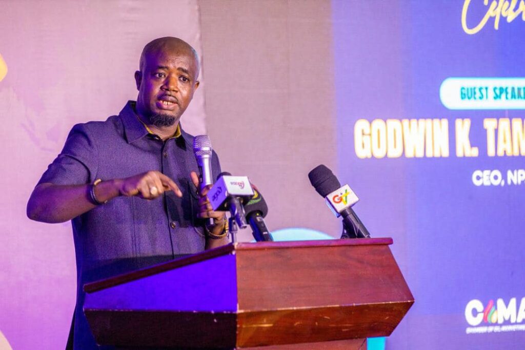 668725887 1352757853564567 4531615792016384305 n