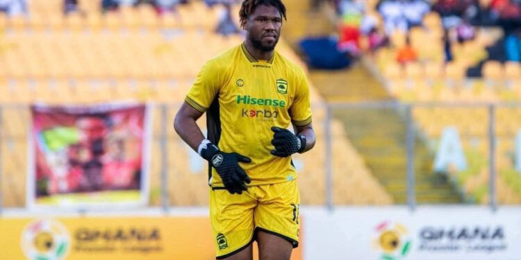 Mohamed Camara in action for Asante Kotoko at the Baba Yara Stadium in Kumasi