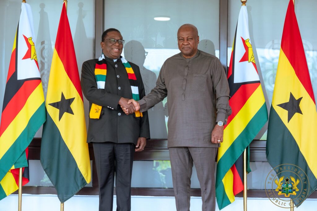 Ghana's President John Dramani Mahama and Zimbabwe President  Emmerson Mnangagwa