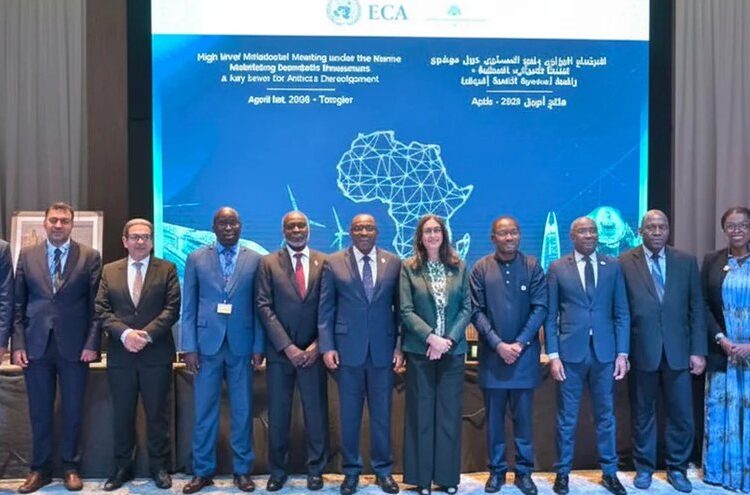 African Finance Chiefs Seek Lifelines as Growth Slips 1 African Finance Chiefs Seek Lifelines as Growth Slips
