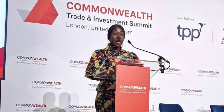 London Forum: Ghana Boldly Reaffirmed as Prime Investment Destination 1 Hon. Elizabeth Ofosu-Adjare, Minister for Trade, Agribusiness, and Industry at the CWEIC Business Forum