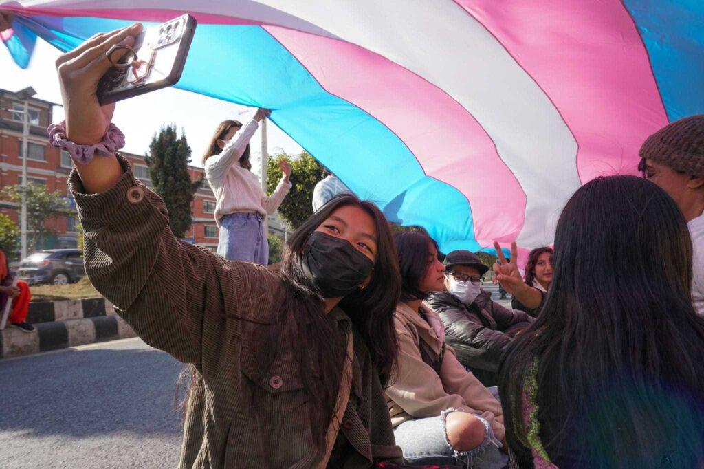 Nepal’s Suspension of Legal Gender Recognition Undermines Rights - Human Rights Watch 2 Nepal