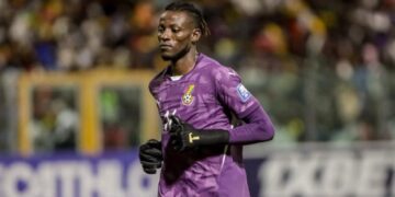 Black Stars goalie Benjamin Asare jogs to the goal at the Accra Sports Stadium
