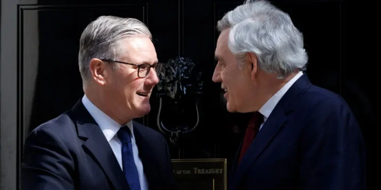 Keir Starmer and Gordon Brown