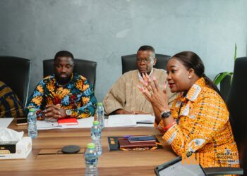 MIIF Announces Implementation of New Mineral Royalties Regulations 5 MIIF with inter-agency committee members